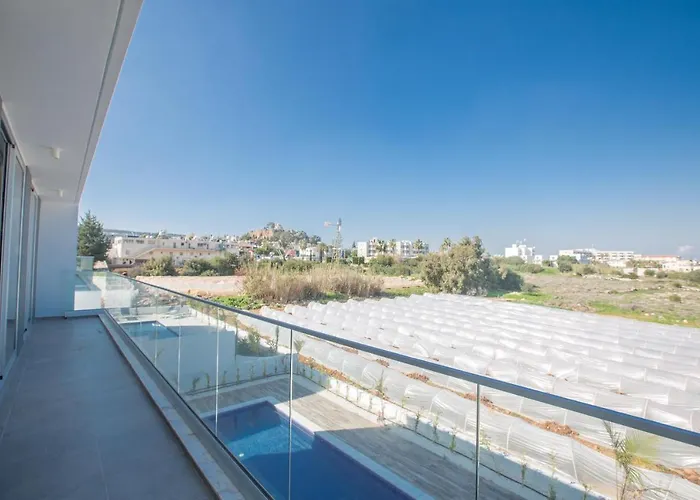 Olivine Ol17 Protaras