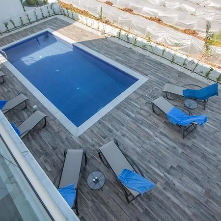 Olivine Ol17 * Protaras